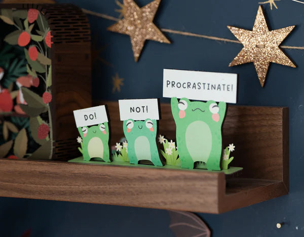 Do Not procrastinate Frogs Wooden Pop Out Card Desk Companion