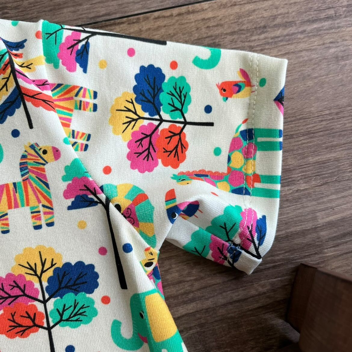 Short Popper-down Romper - Colourful Jungle